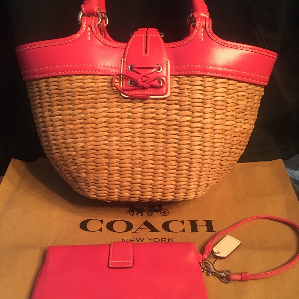 Coach pink leather butterfly straw+flower wallet - Picture 2 of 6